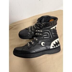 High Top Shoes Mens Size 10.5 Black Leather Studded Strap Shark Teeth Sneaker